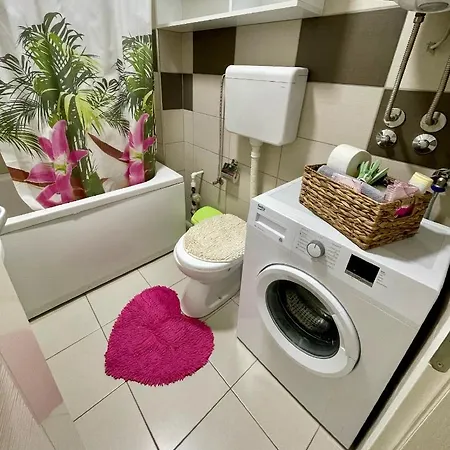 Apartment La