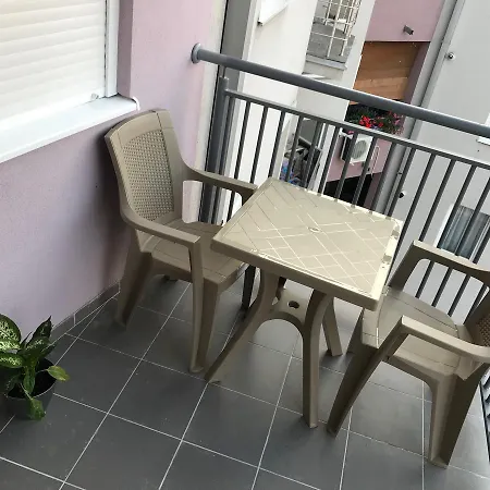 La Apartment
